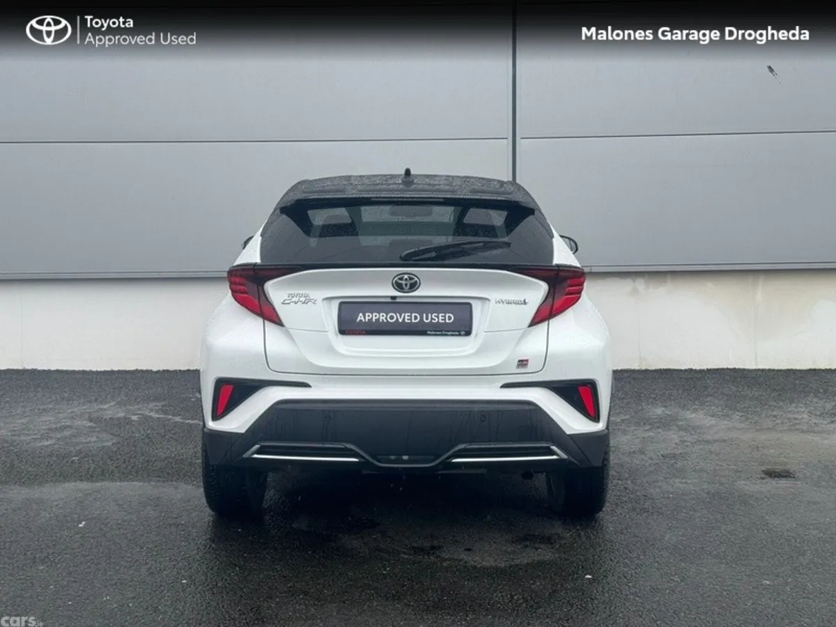 Toyota C-HR SUV, Petrol Hybrid, 2023, White