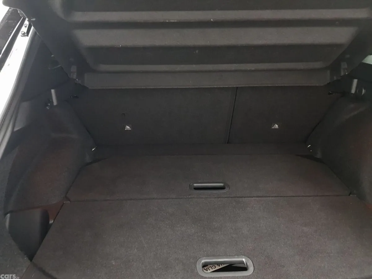 Nissan Qashqai MPV, Petrol, 2023, Orange