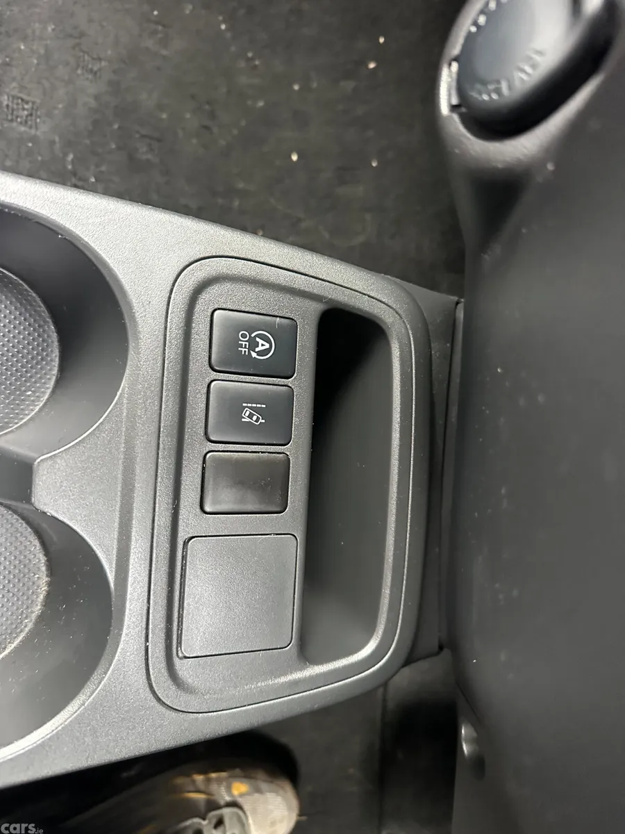 Mitsubishi Mirage Hatchback, Petrol, 2020, White