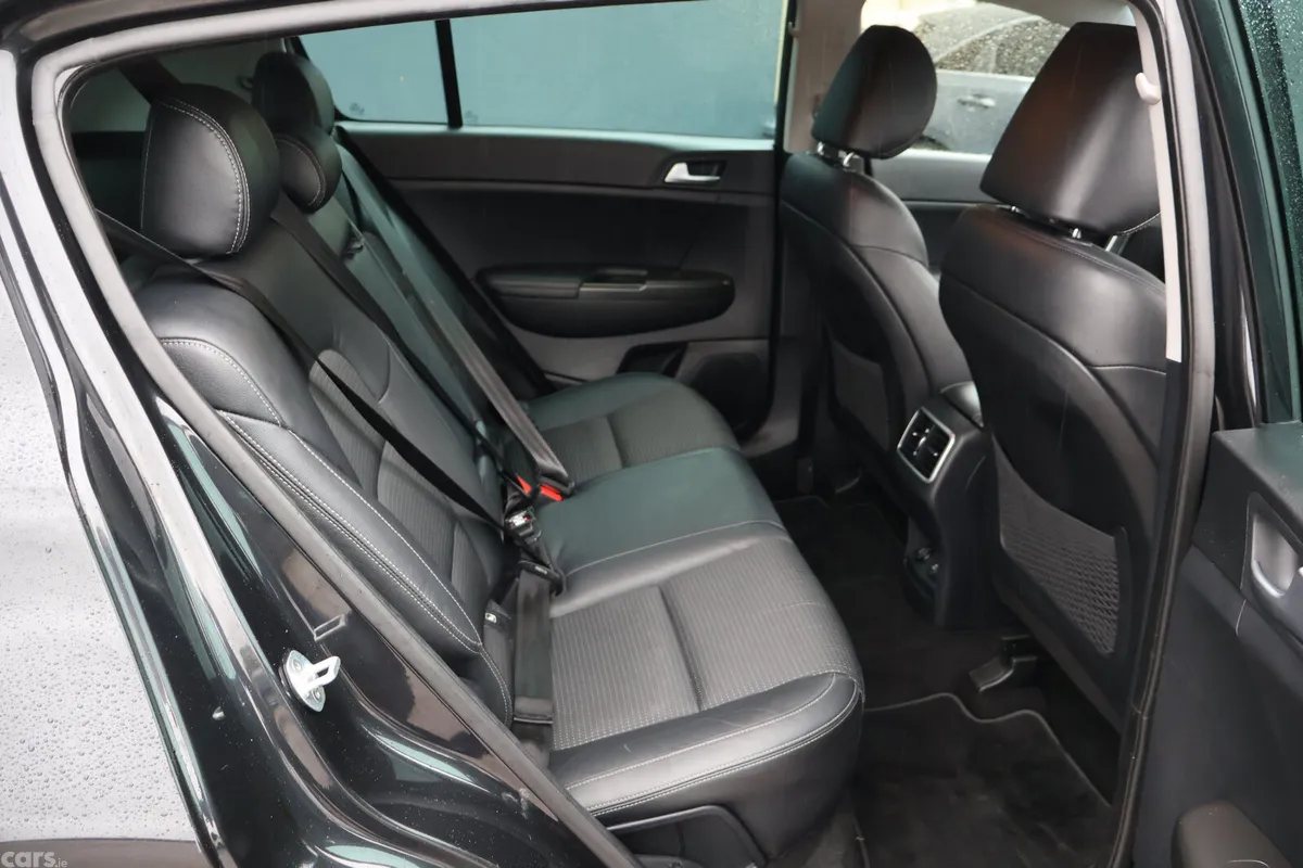 Kia Sportage SUV, Diesel, 2016, Black