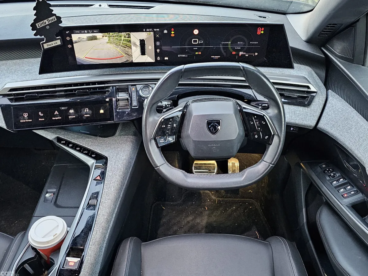 Peugeot 5008 MPV, Petrol Hybrid, 2025, Black