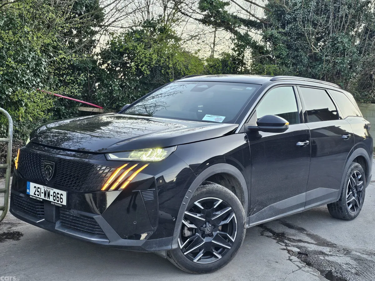 Peugeot 5008 MPV, Petrol Hybrid, 2025, Black