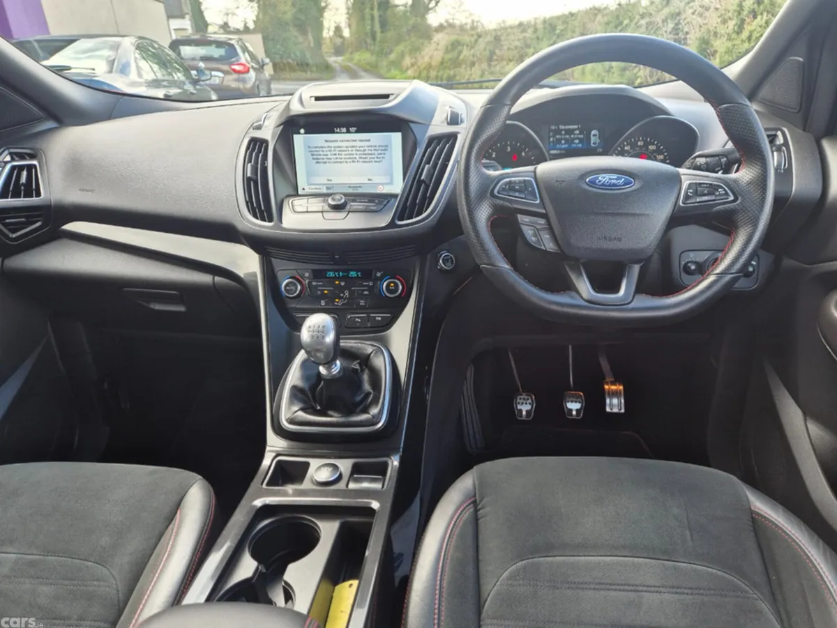 Ford Kuga Hatchback, Diesel, 2019, Black