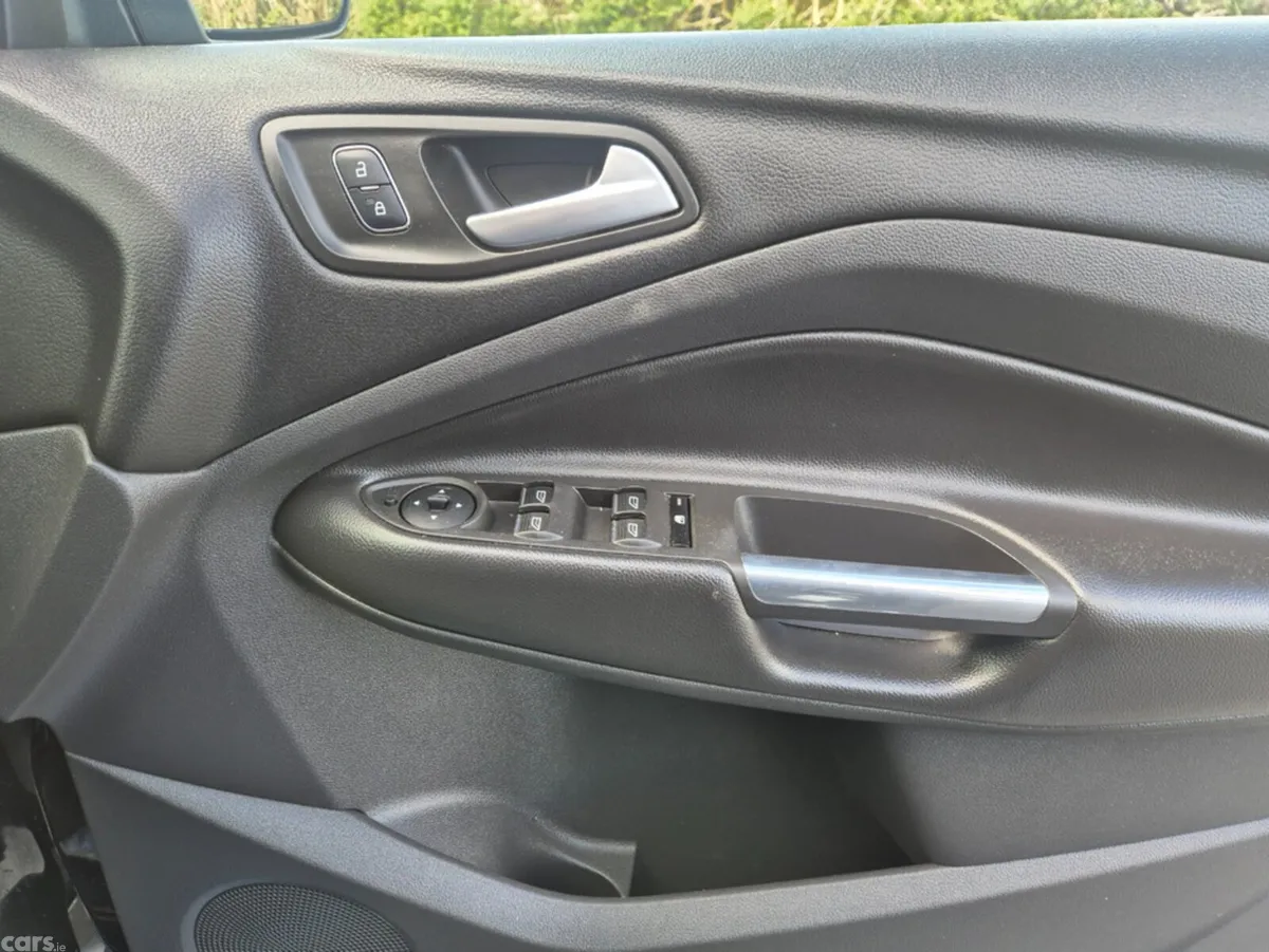Ford Kuga Hatchback, Diesel, 2019, Black