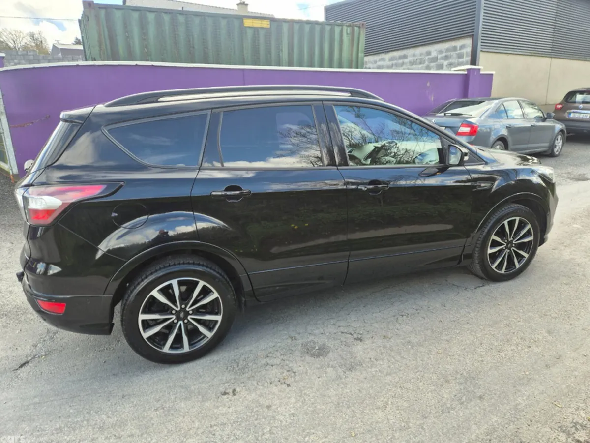 Ford Kuga Hatchback, Diesel, 2019, Black