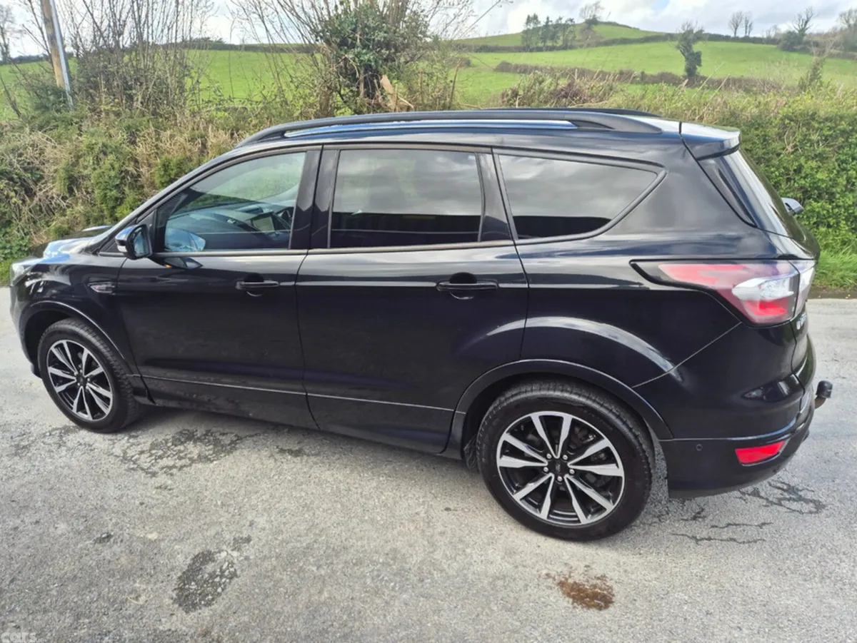 Ford Kuga Hatchback, Diesel, 2019, Black