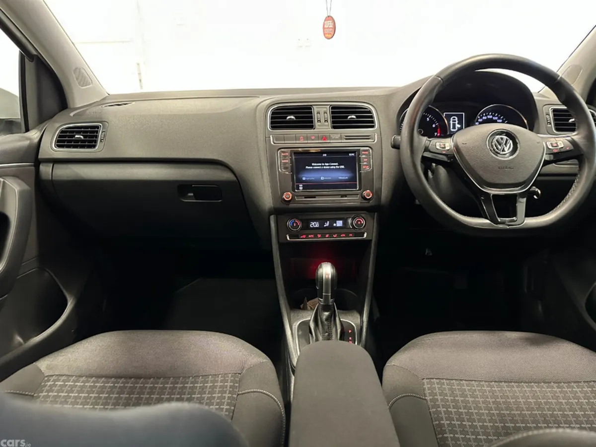 Volkswagen Polo Hatchback, Petrol, 2016, White