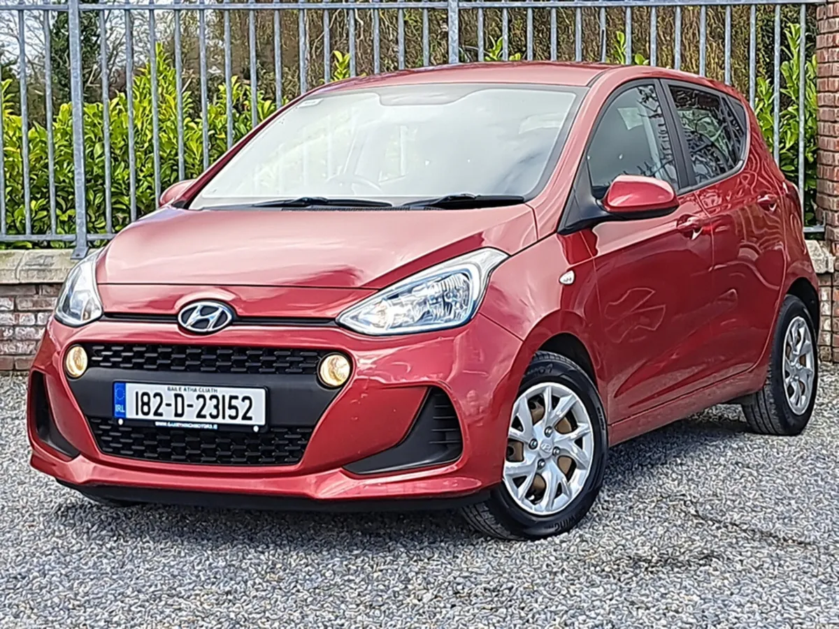 Hyundai i10 Hatchback, Petrol, 2018, Red