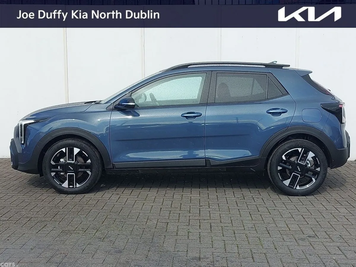 Kia Stonic Estate, Petrol Hybrid, 2026, Blue