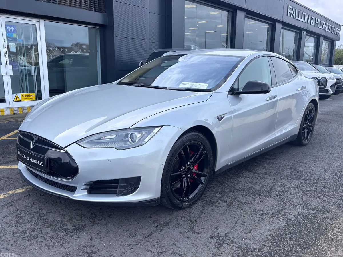 Tesla Model S Hatchback, Electric, 2016, Silver