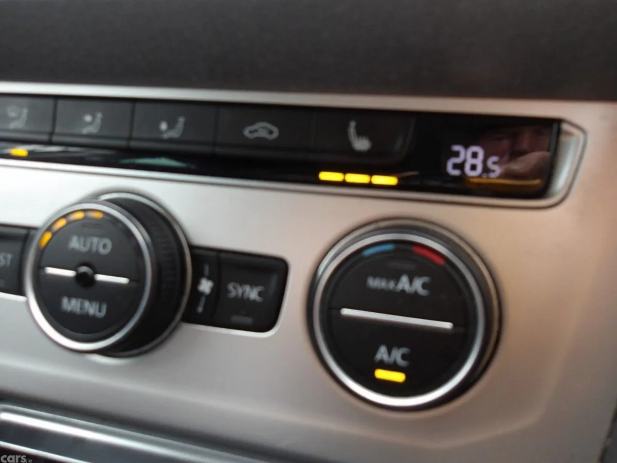 Volkswagen Passat Saloon, Diesel, 2019, Black