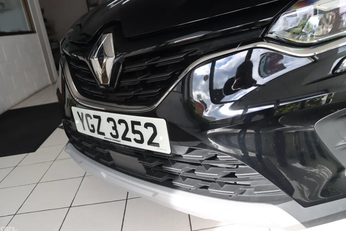 Renault Captur SUV, Petrol, 2023, Black
