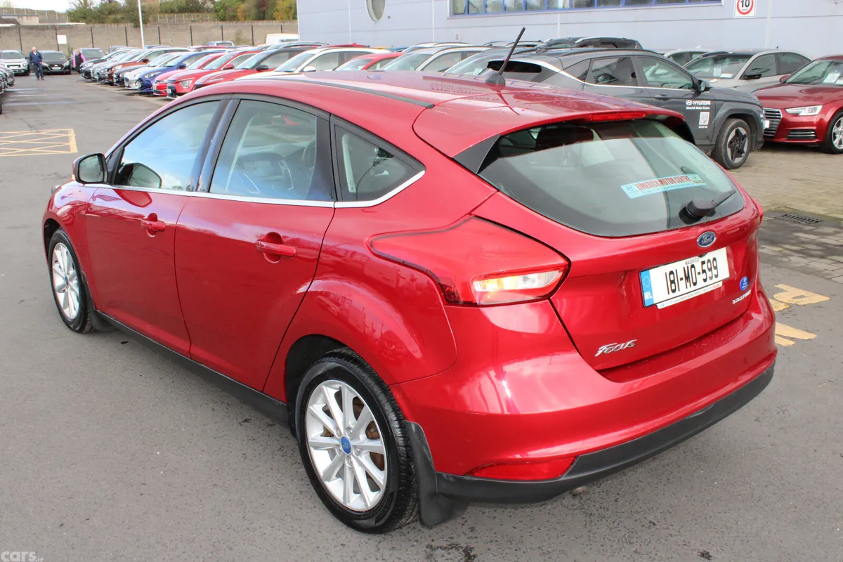 Ford Focus Hatchback, Diesel, 2018, Red