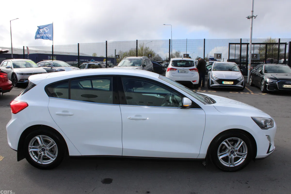 Ford Focus Hatchback, Diesel, 2020, White