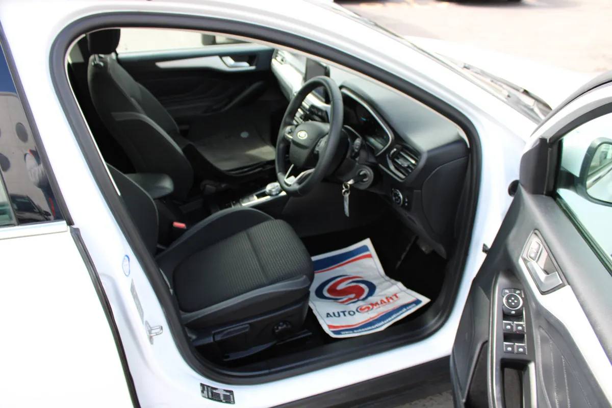 Ford Focus Hatchback, Diesel, 2020, White