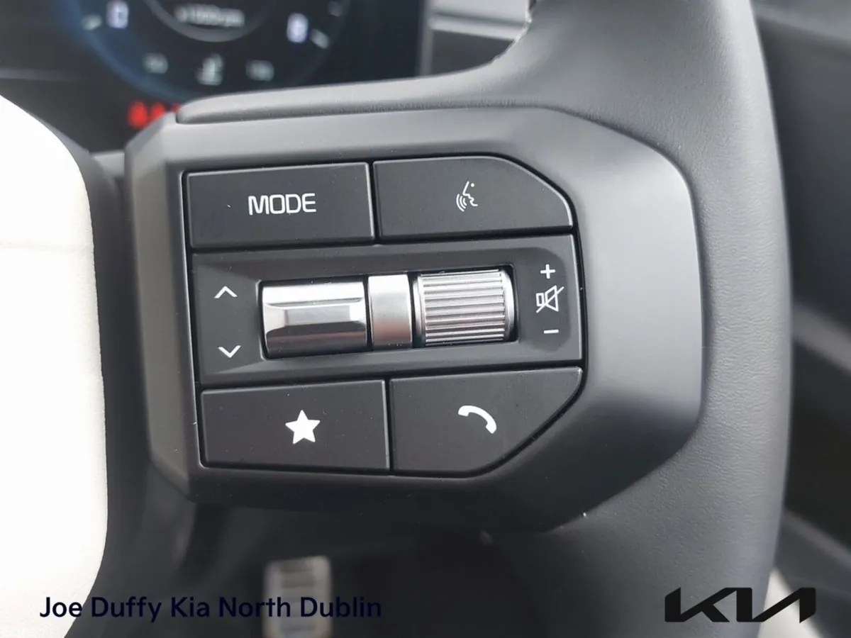 Kia Stonic MPV, Petrol, 2026, Red