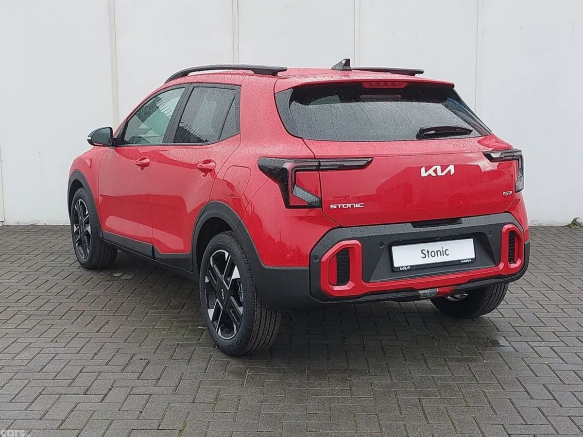 Kia Stonic MPV, Petrol, 2026, Red