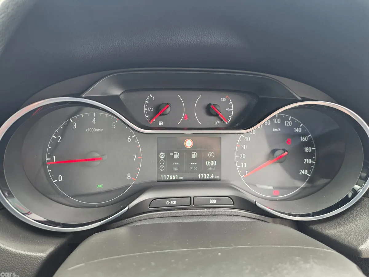 Opel Grandland X SUV, Diesel, 2021, White