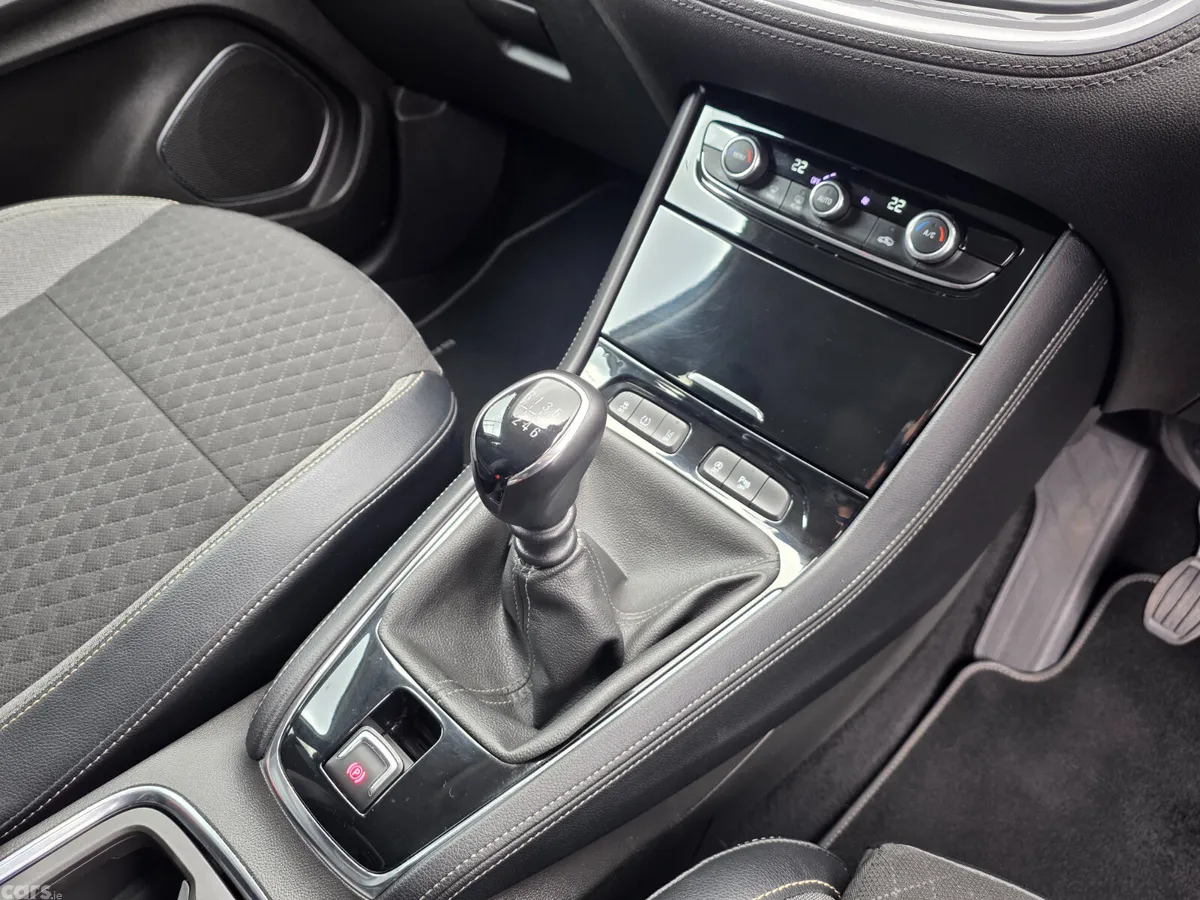 Opel Grandland X SUV, Diesel, 2021, White