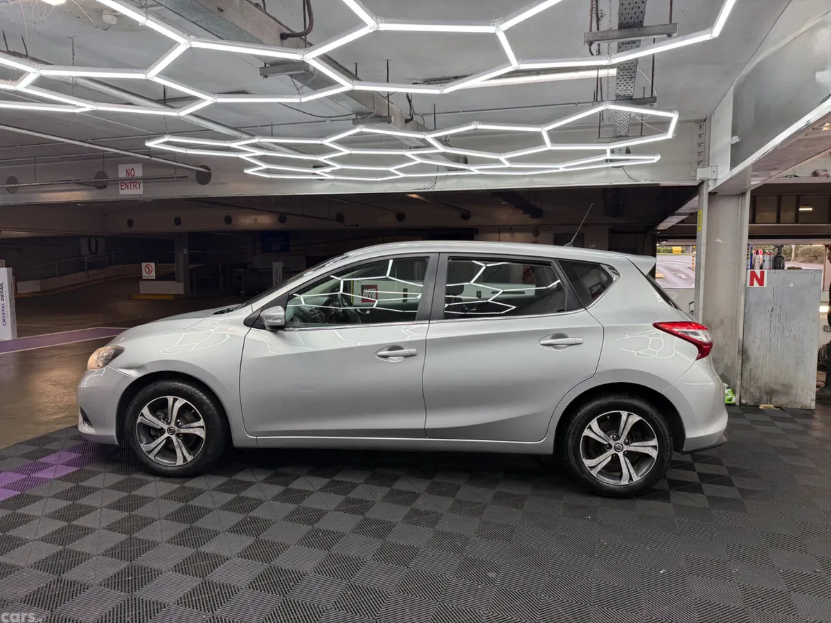 Nissan Pulsar Hatchback, Diesel, 2015, Silver