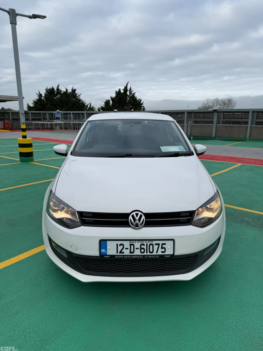Volkswagen Polo Hatchback, Petrol, 2012, White