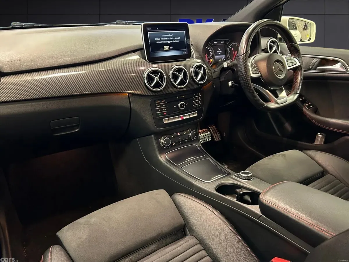 Mercedes-Benz B-Class Hatchback, Petrol, 2016, White