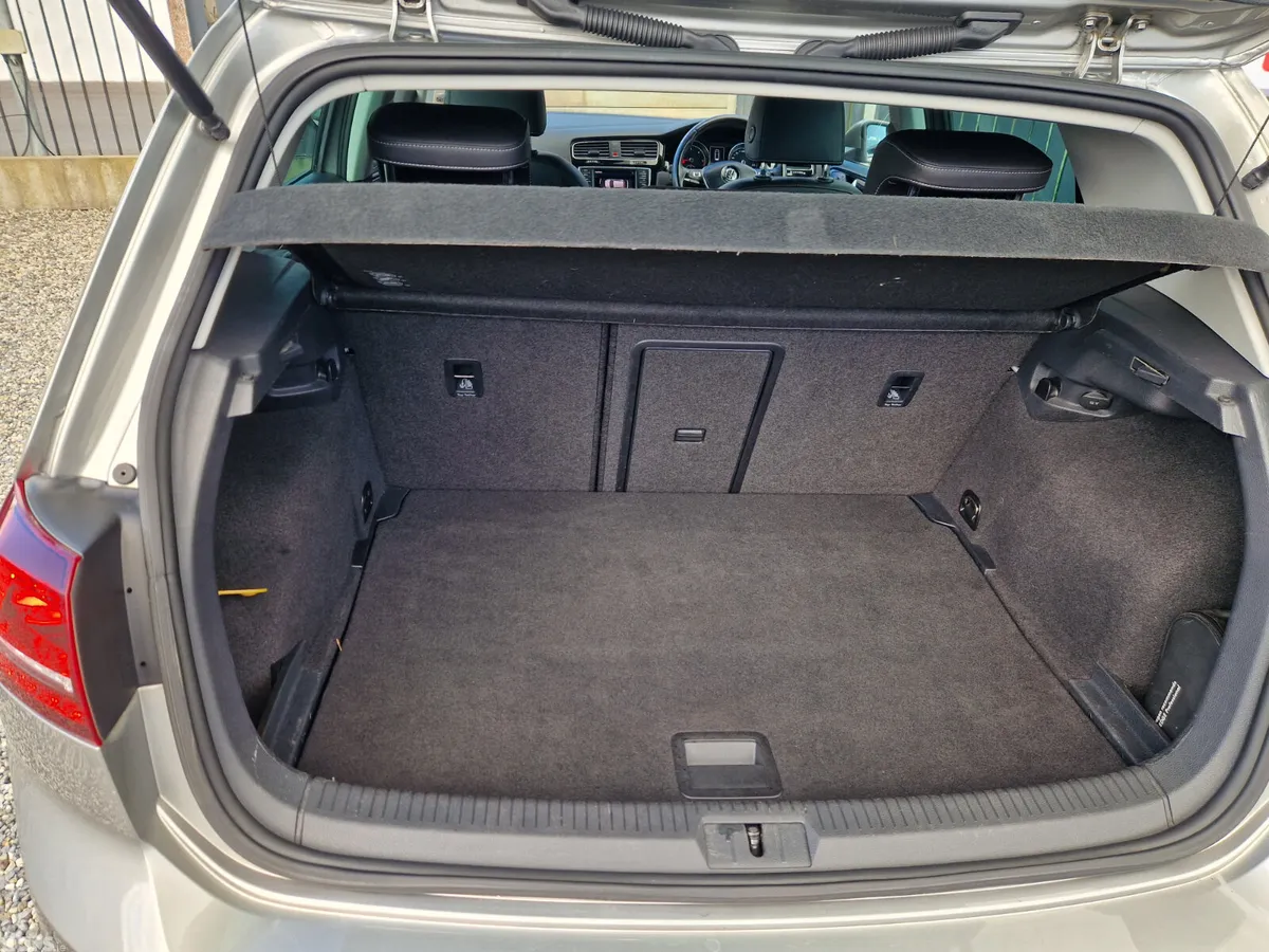 Volkswagen Golf Estate, Diesel, 2017, Grey