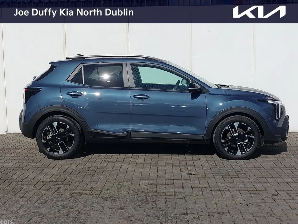 Kia Stonic Estate, Petrol Hybrid, 2026, Blue