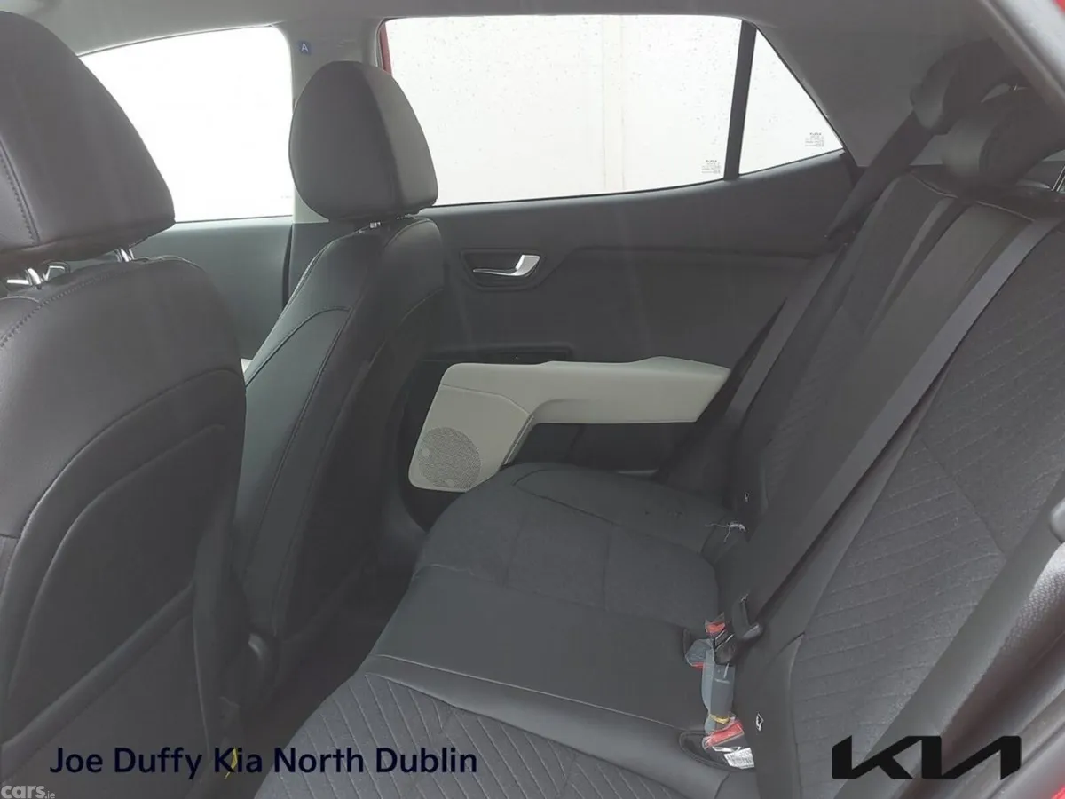 Kia Stonic Estate, Petrol Hybrid, 2026, Blue