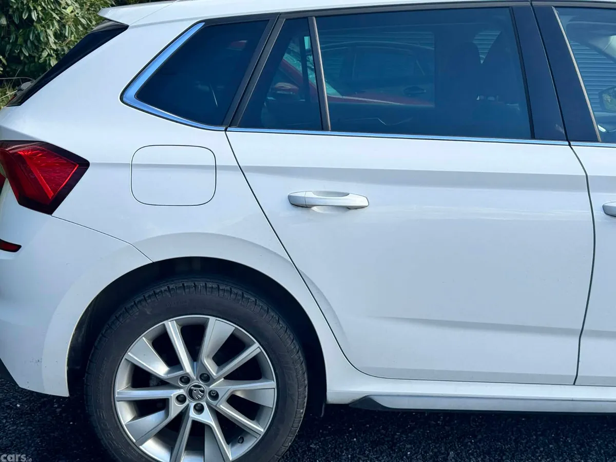 Skoda Kamiq Hatchback, Petrol, 2022, White