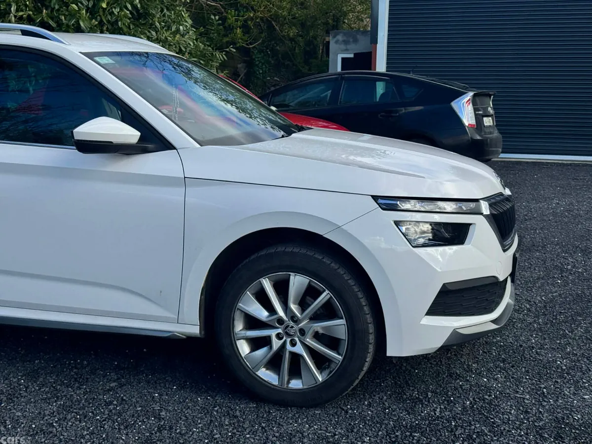 Skoda Kamiq Hatchback, Petrol, 2022, White