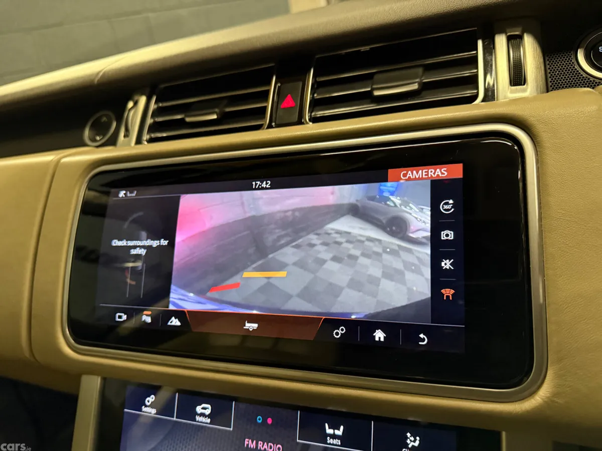 Land Rover Range Rover SUV, Diesel, 2018, Blue