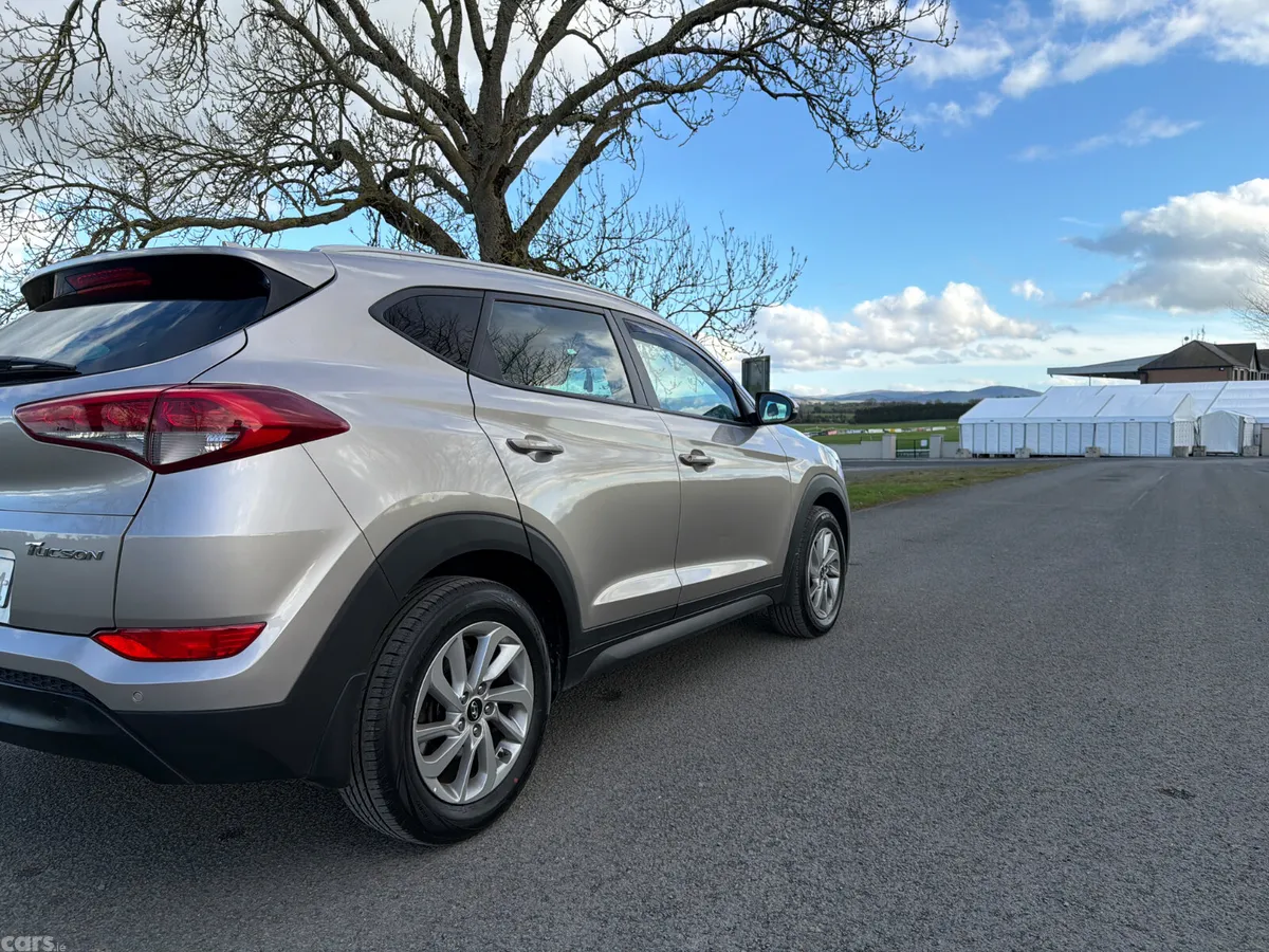 Hyundai Tucson SUV, Diesel, 2016, White