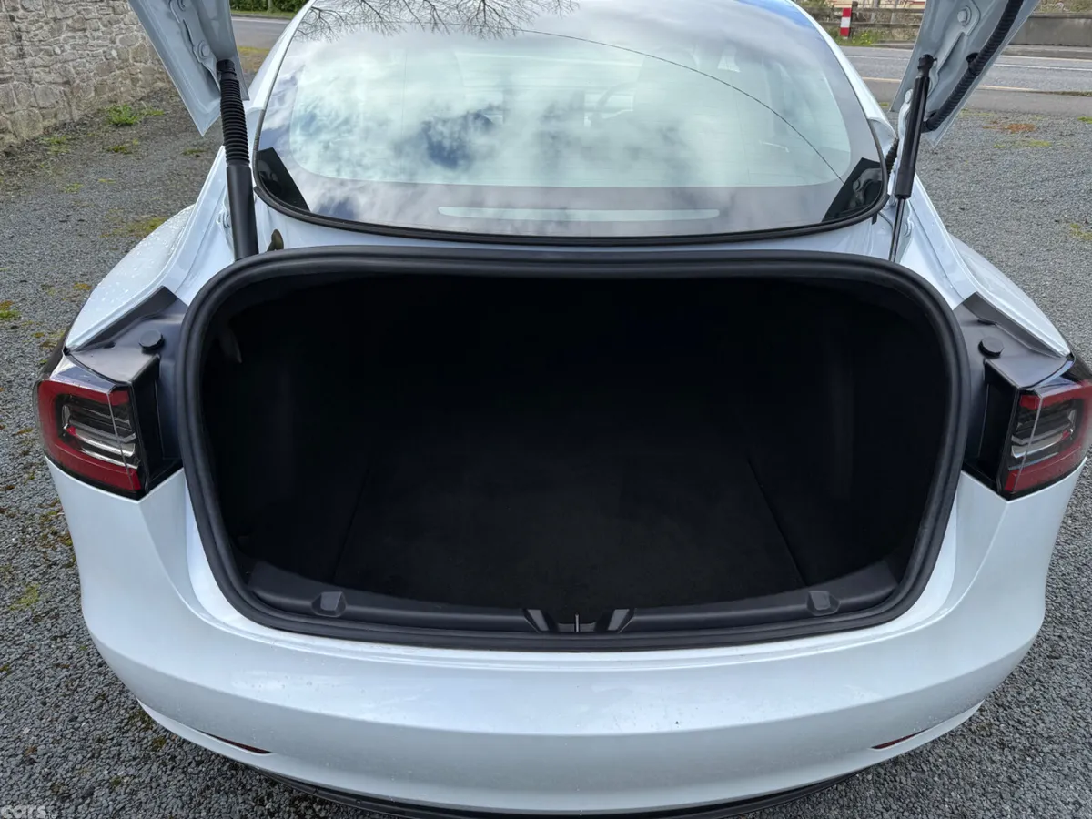 Tesla Model 3 Saloon, Electric, 2022, White