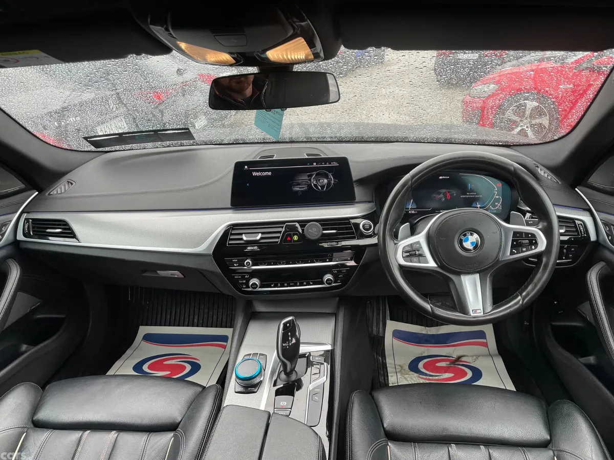 BMW 5-Series Saloon, Petrol Plug-in Hybrid, 2019, Black