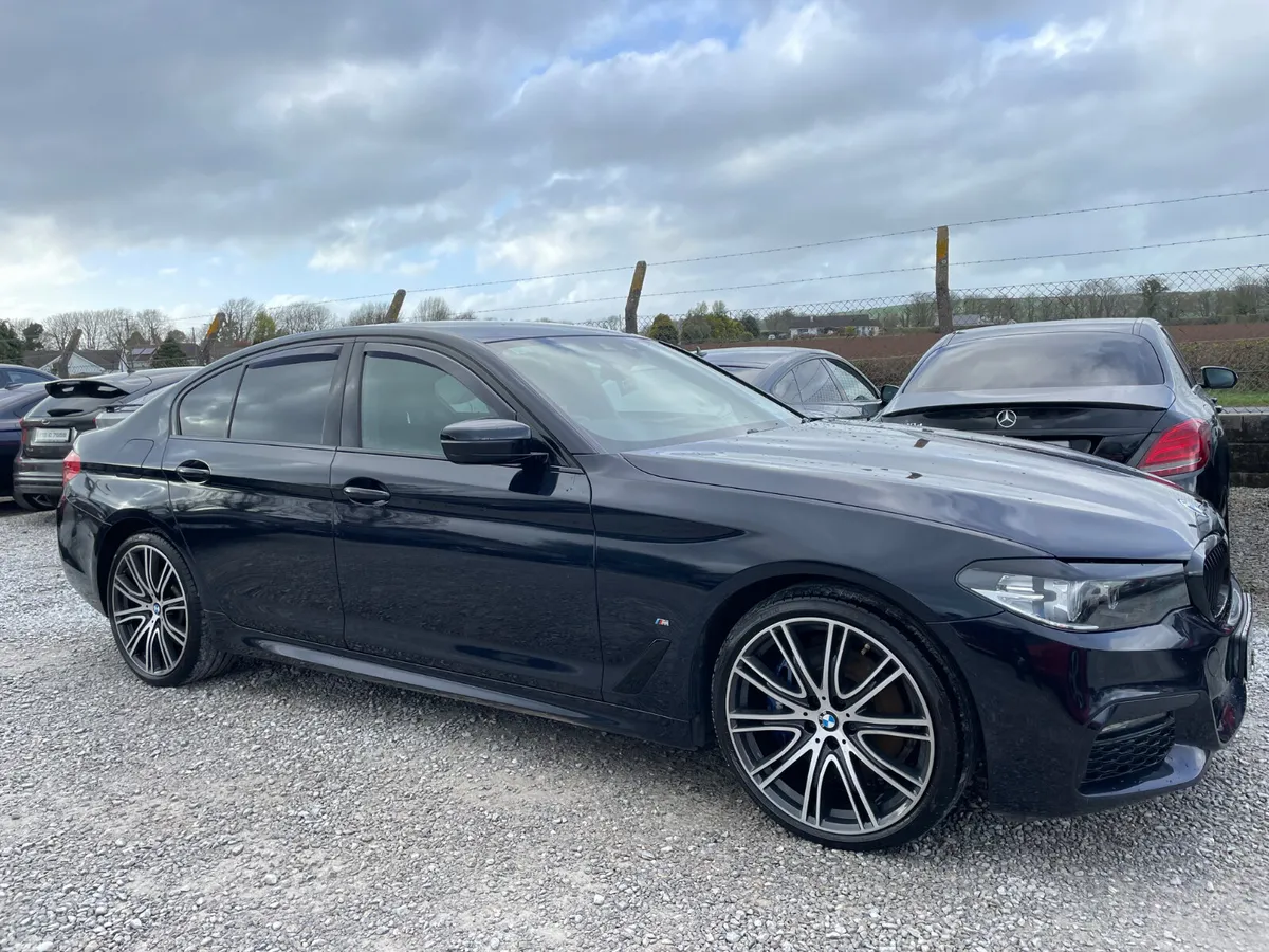 BMW 5-Series Saloon, Petrol Plug-in Hybrid, 2019, Black