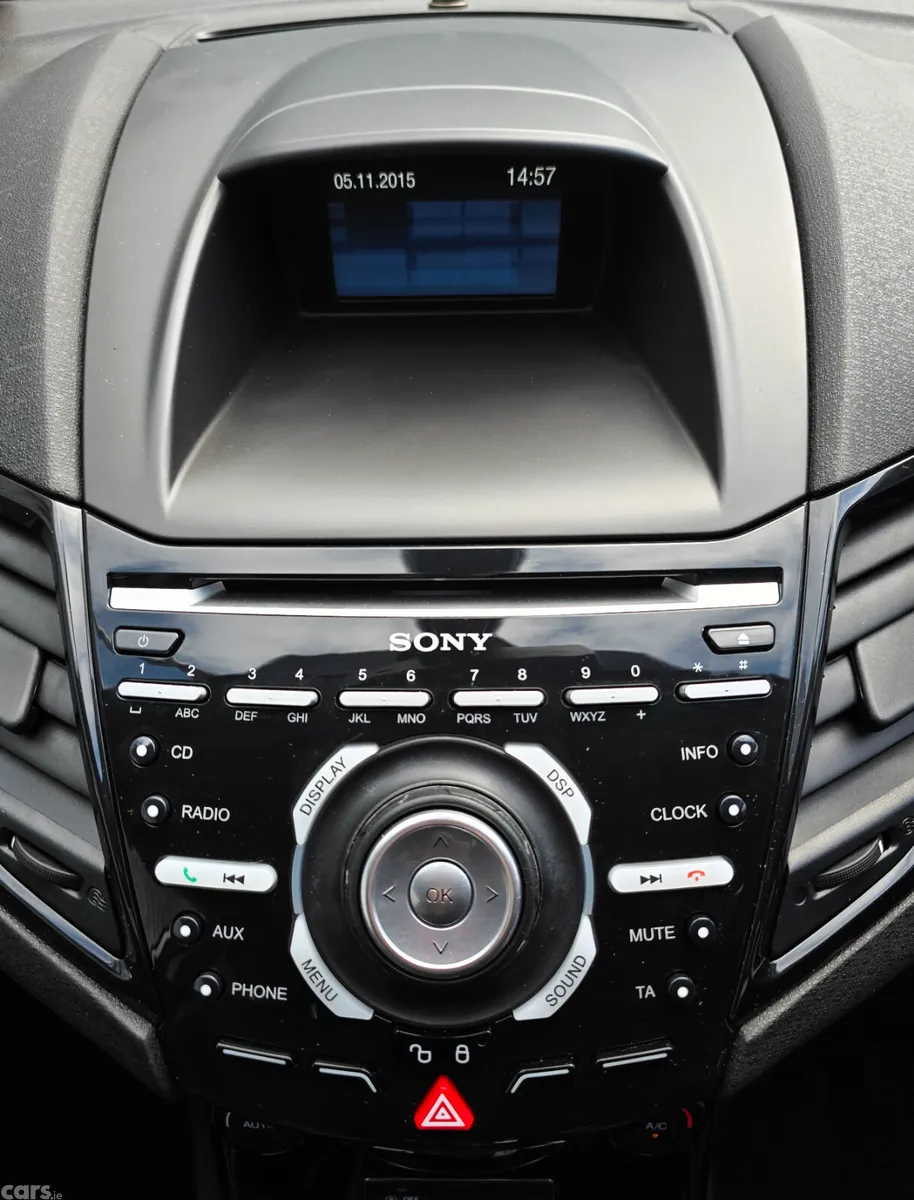 Ford Fiesta Hatchback, Petrol, 2015, Silver