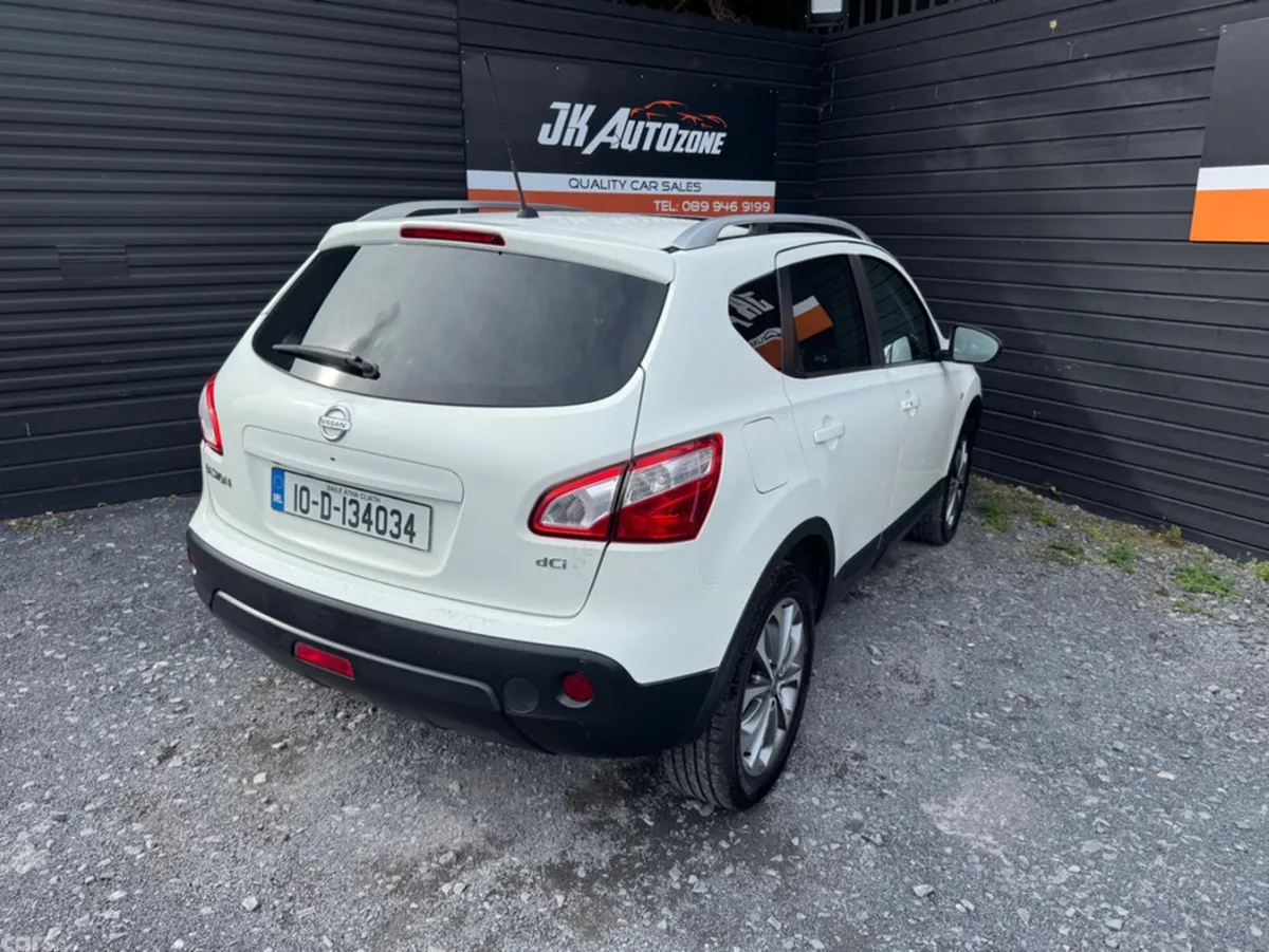 Nissan Qashqai Hatchback, Diesel, 2010, White