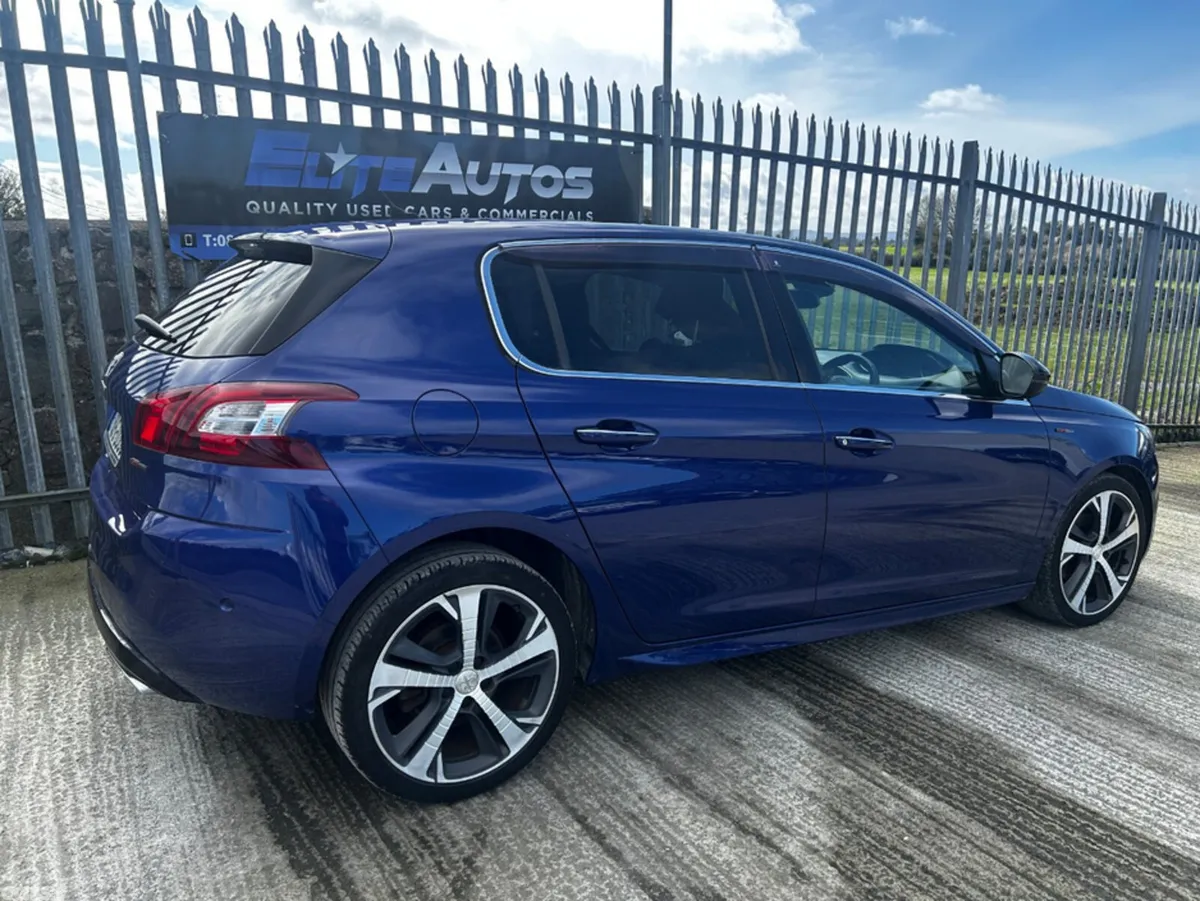 Peugeot 308 Hatchback, Petrol, 2015, Blue