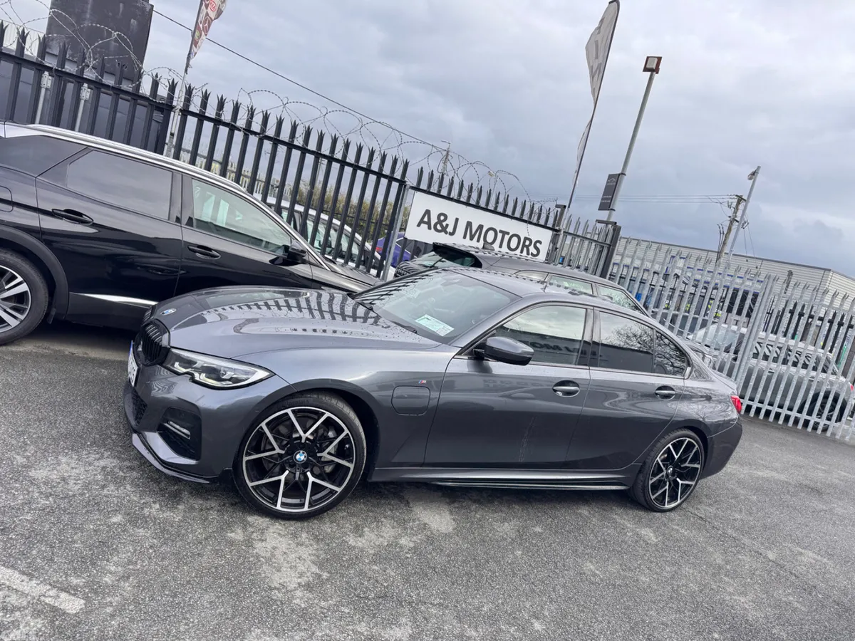 BMW 3-Series Saloon, Petrol Plug-in Hybrid, 2020, Grey