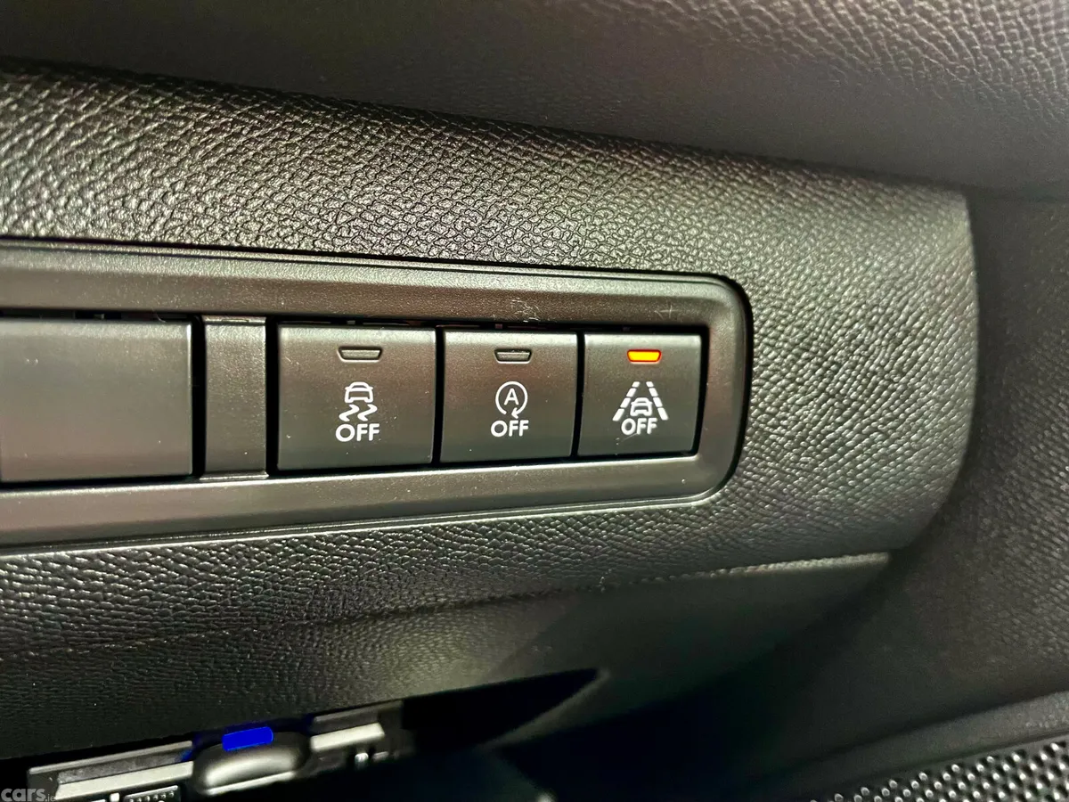 Peugeot 308 Hatchback, Diesel, 2018, White