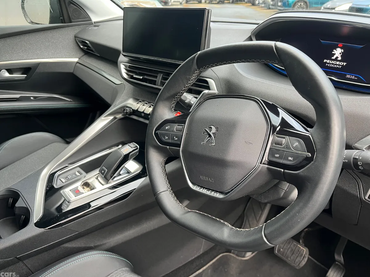 Peugeot 3008 MPV, Diesel, 2022, Grey