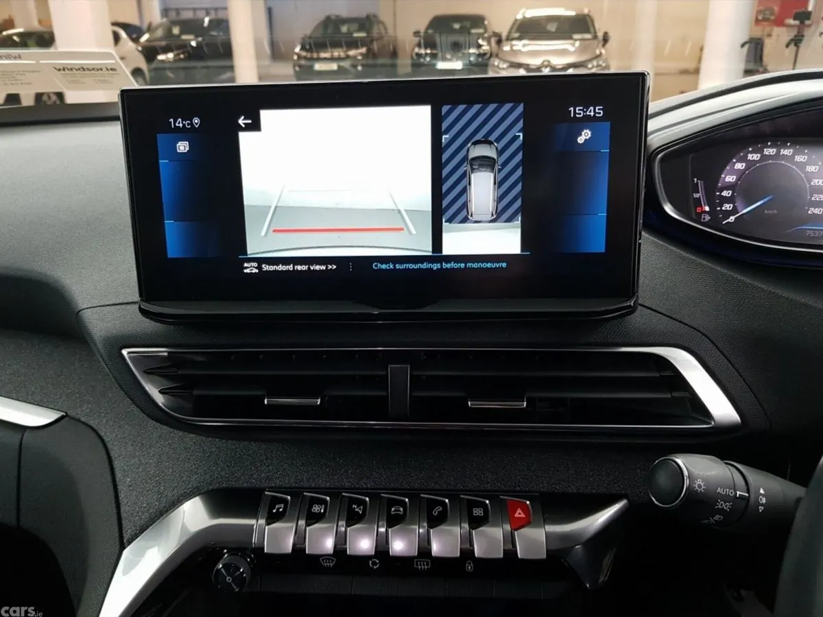 Peugeot 5008 MPV, Petrol, 2023, Grey