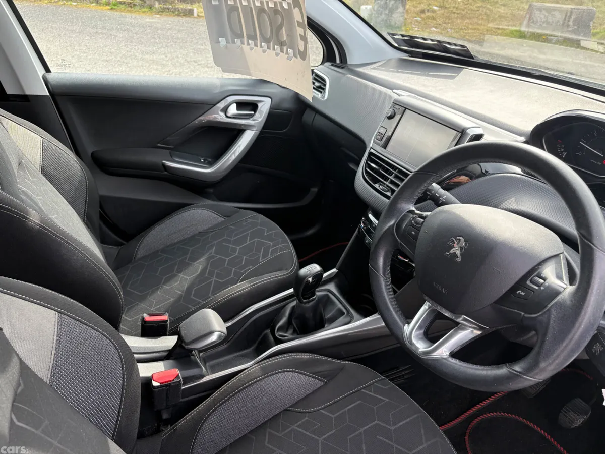 Peugeot 2008 Estate, Diesel, 2018, White