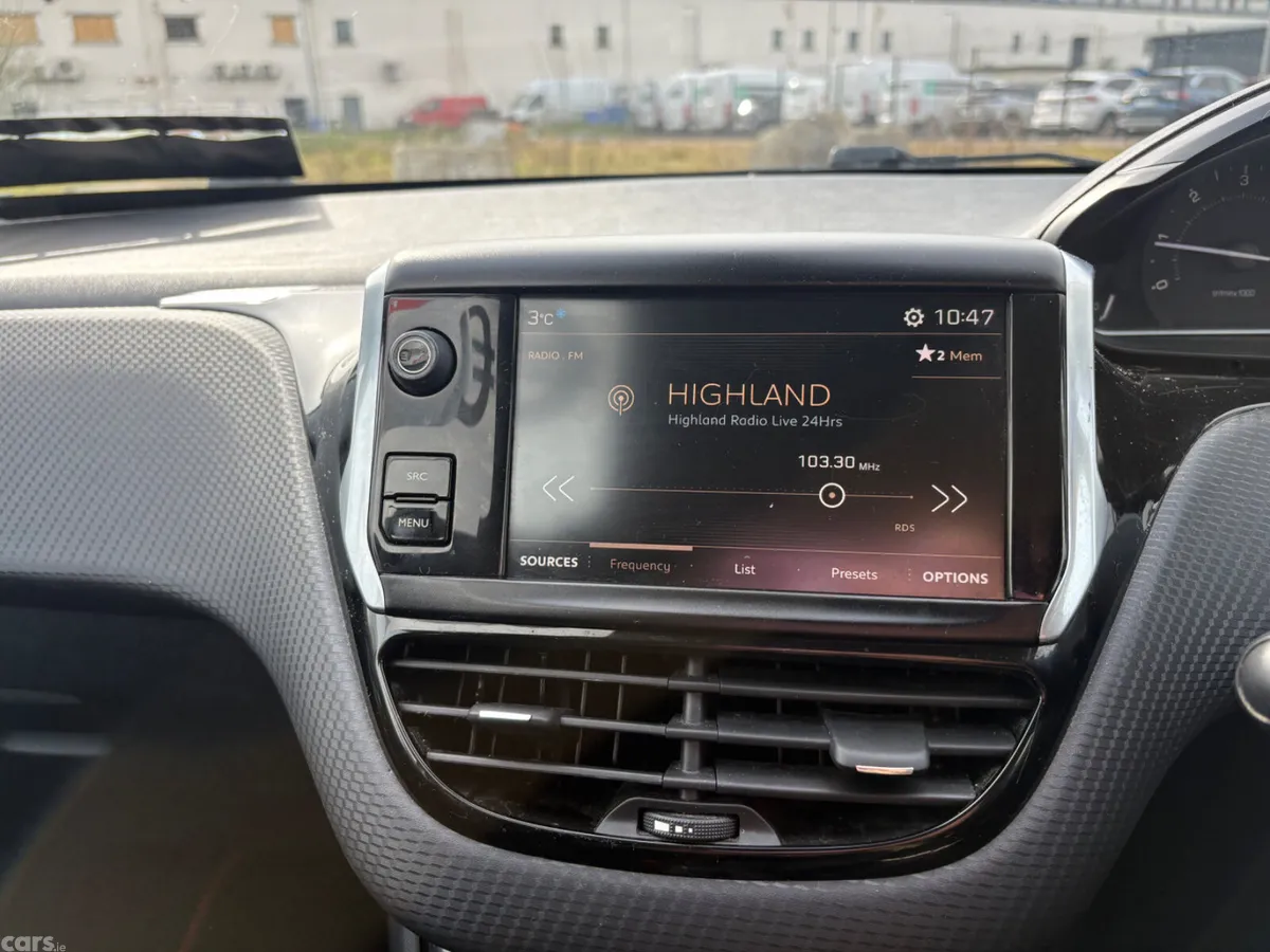 Peugeot 2008 Estate, Diesel, 2018, White