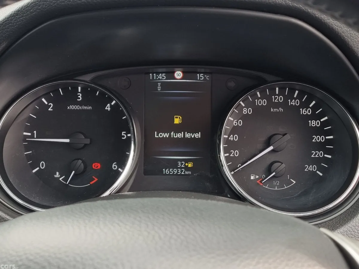 Nissan Qashqai SUV, Diesel, 2017, Brown