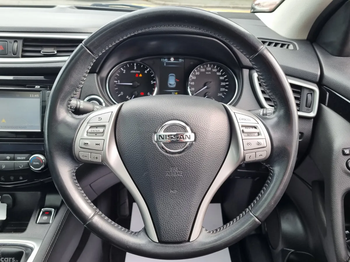 Nissan Qashqai SUV, Diesel, 2017, Brown