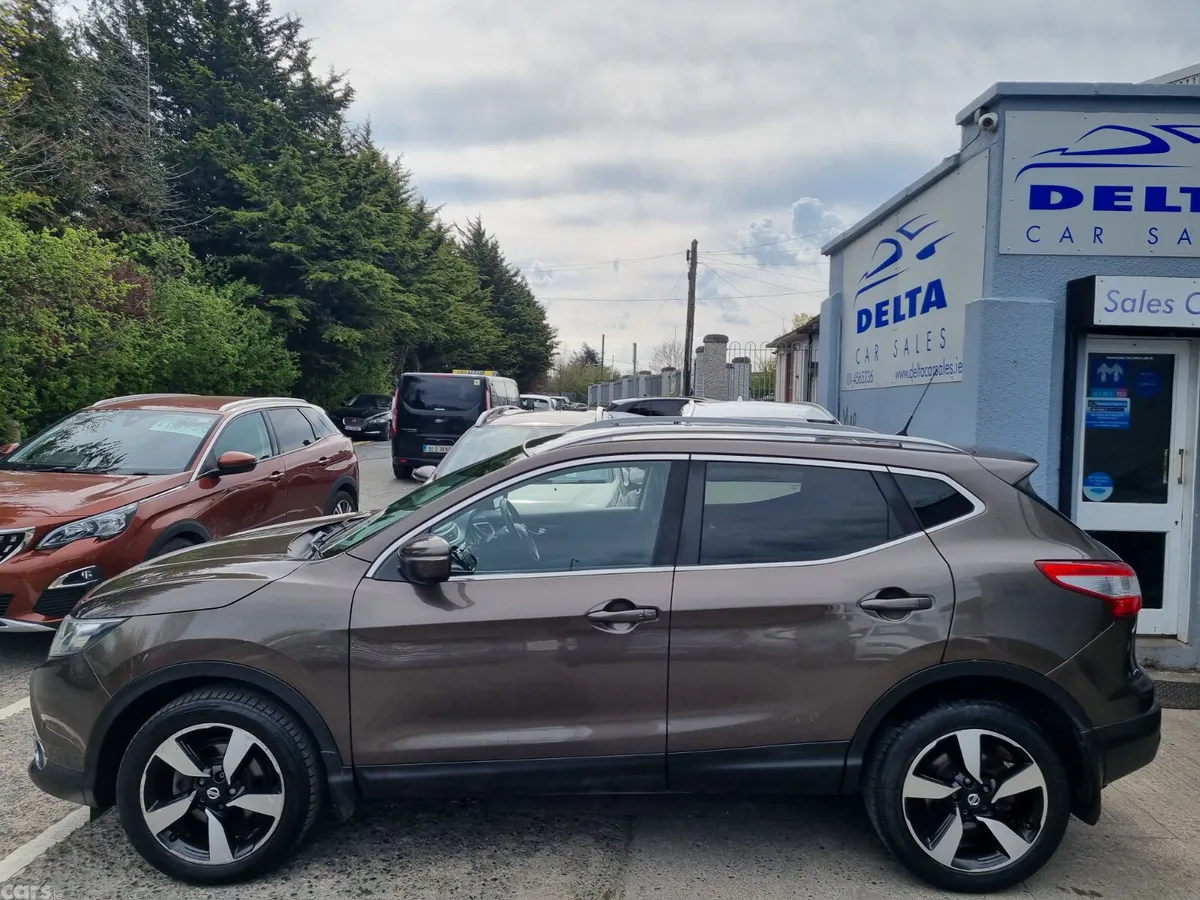 Nissan Qashqai SUV, Diesel, 2017, Brown
