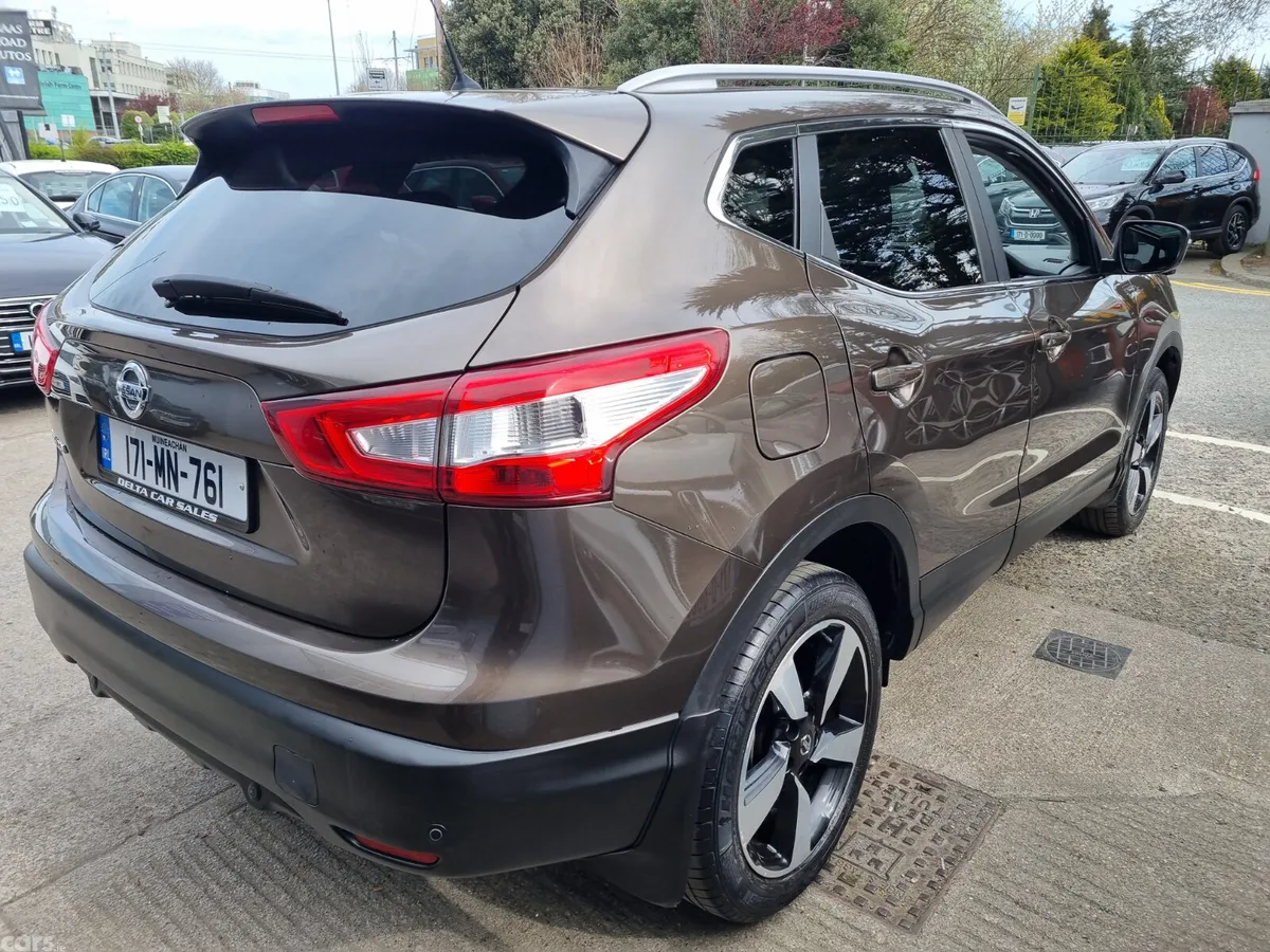 Nissan Qashqai SUV, Diesel, 2017, Brown