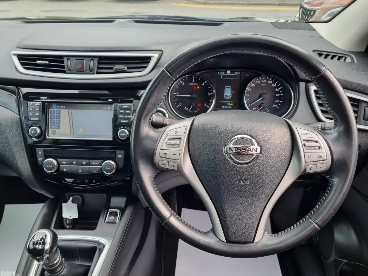 Nissan Qashqai SUV, Diesel, 2017, Brown